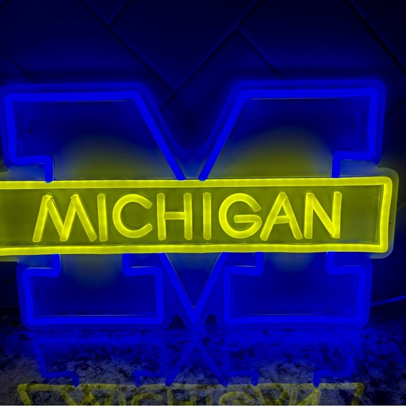 Michigan LED Neon Sign - Picture 1 of 4